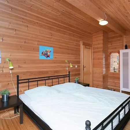 Vintage Chalet In Near The Forest